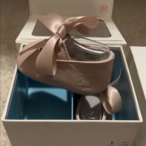 1 pair brand New Ralph Lauren Infant Mary Jane. ***Pink AVAILABLE ONLY***